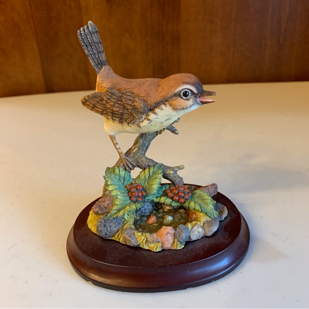 Maruri Premier Bird Collection House Wren Studio Designs PB-9902 1999